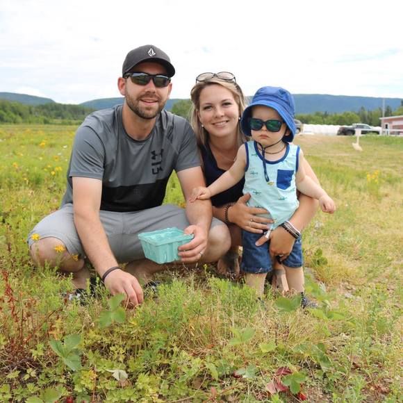 Meet your Posher, Chloe - Picture 1 of 1